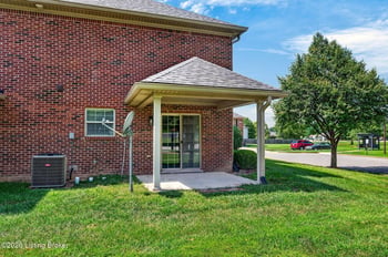 7828 Pleasure Walk Cir, Louisville, KY 40258