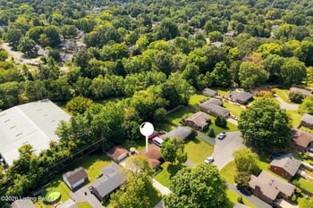 7904 Greenway Dr, Lyndon, KY 40222