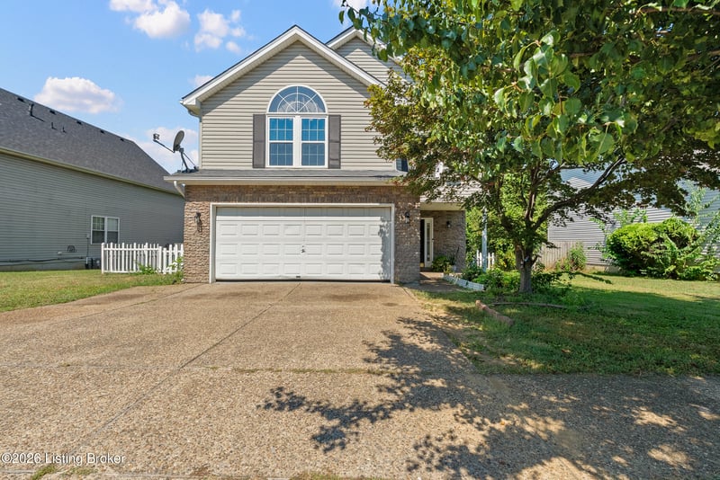 7906 Bridlewood Pl, Louisville, KY 40228