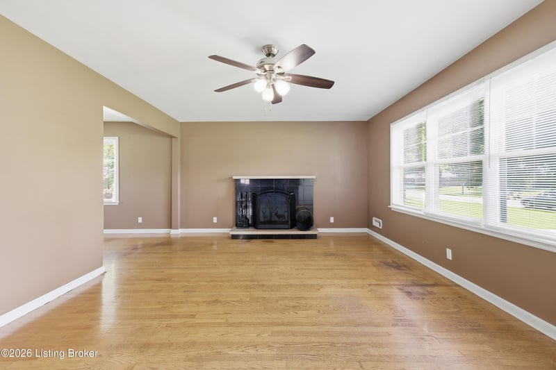 7908 Red Cedar Way, Louisville, KY 40219