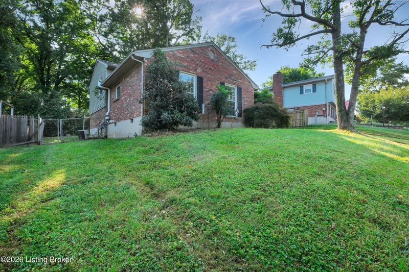 7909 Mary Sue Dr, Louisville, KY 40291