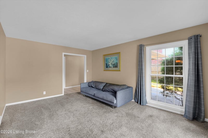 7909 Mary Sue Dr, Louisville, KY 40291
