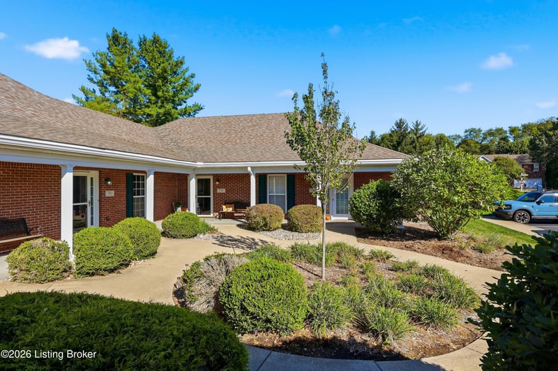 791 Garden Pointe Dr, Simpsonville, KY 40067
