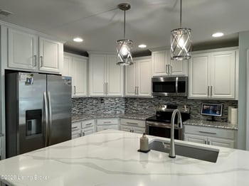 7913 Emma Ct, Louisville, KY 40291