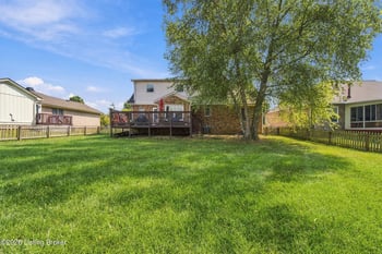 7919 Stonydale Ln, Louisville, KY 40220