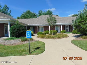 799 Garden Pointe Dr, Simpsonville, KY 40067