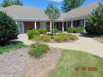 799 Garden Pointe Dr, Simpsonville, KY 40067