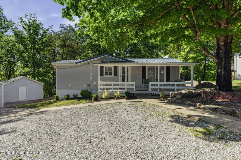 80 Holiday Hill Rd, Clarkson, KY 42726