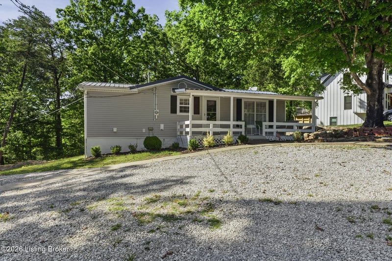 80 Holiday Hill Rd, Clarkson, KY 42726