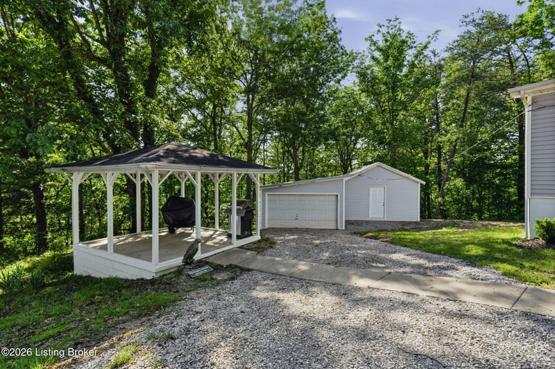 80 Holiday Hill Rd, Clarkson, KY 42726