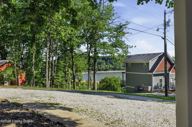 80 Holiday Hill Rd, Clarkson, KY 42726