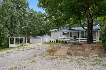 80 Holiday Hill Rd, Clarkson, KY 42726
