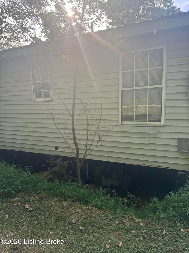 80 Summermont Cir, Summer Shade, KY 42166
