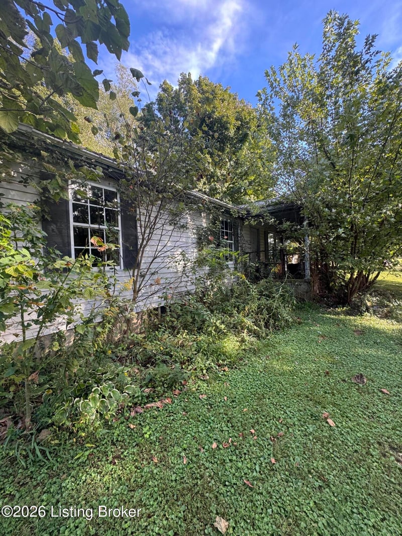 80 Summermont Cir, Summer Shade, KY 42166