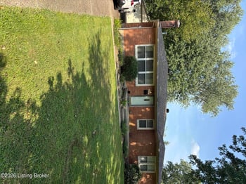 8001 Daffodil Dr, Louisville, KY 40258