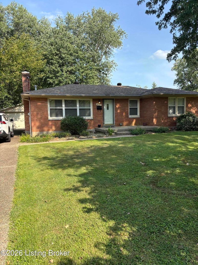 8001 Daffodil Dr, Louisville, KY 40258
