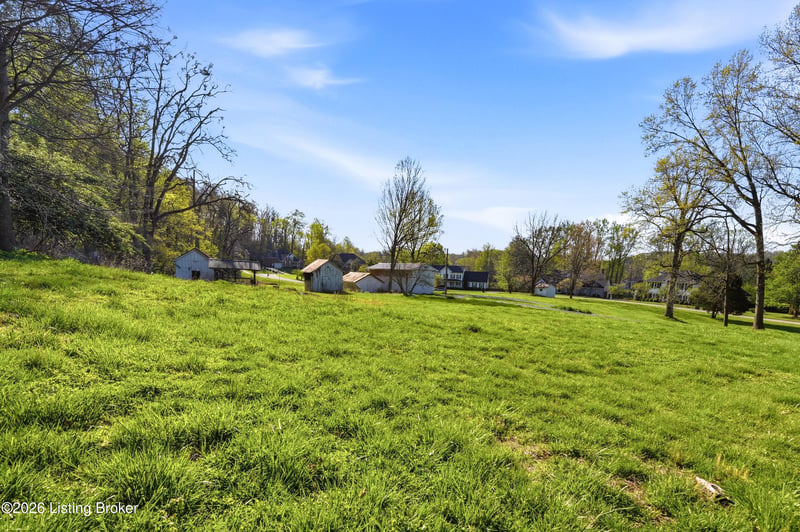 8001 Rock Hill Rd, Prospect, KY 40059