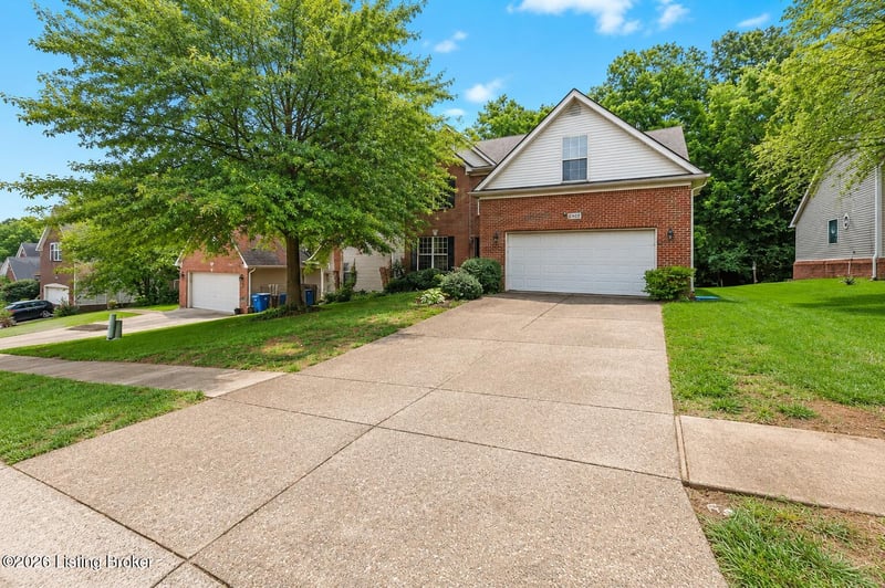 8003 Williamsgate Cir, Crestwood, KY 40014