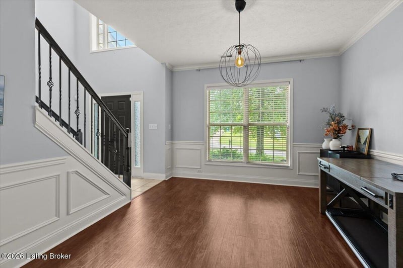 8003 Williamsgate Cir, Crestwood, KY 40014