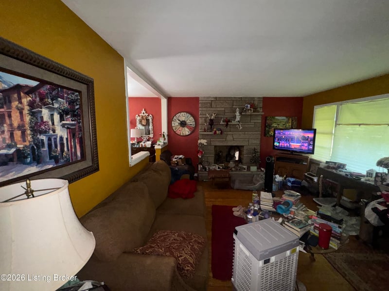8005 Red Cedar Way, Louisville, KY 40219