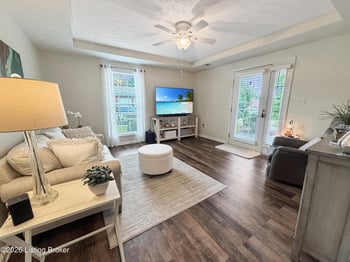 801 Garden Pointe Dr, Simpsonville, KY 40067