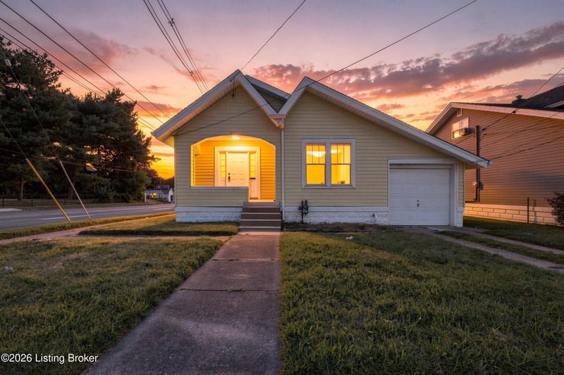 801 Reading Rd, Louisville, KY 40217