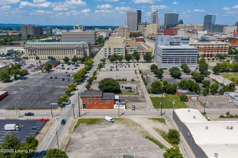 801 S 6th St, Louisville, KY 40203