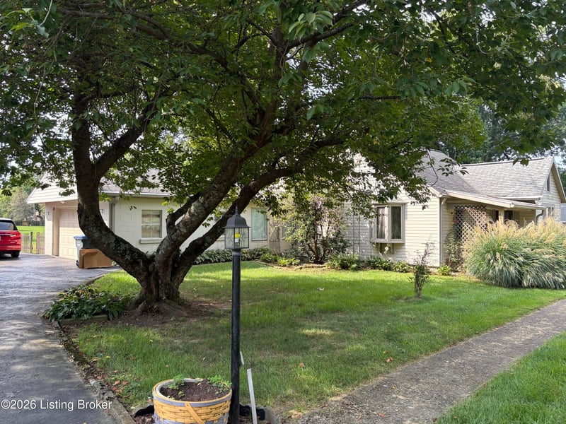 8010 Ferndale Rd, Louisville, KY 40291