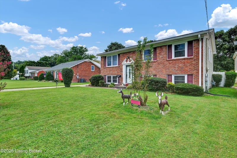 8014 Broadfern Dr, Louisville, KY 40291