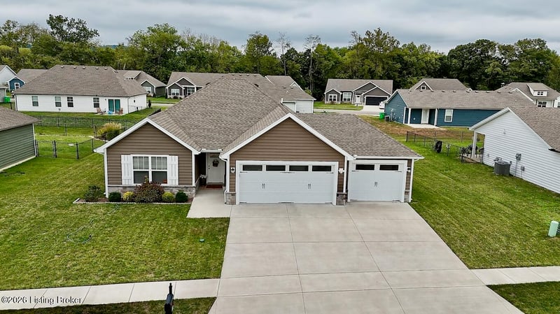 8015 Palermo Trl, Sellersburg, IN 47172