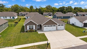 8015 Palermo Trl, Sellersburg, IN 47172