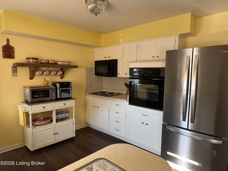 8020 Judge Blvd, Louisville, KY 40219