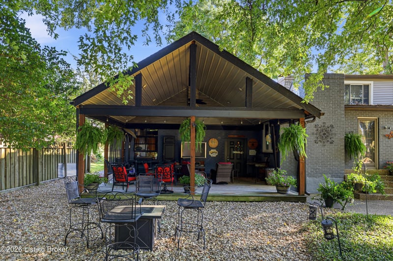 8035 Watterson Trl, Louisville, KY 40291
