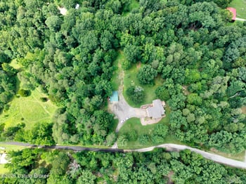 804 E Pioneer Dr, Lebanon Junction, KY 40150