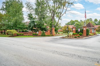 804 Forest Park Rd, Louisville, KY 40223