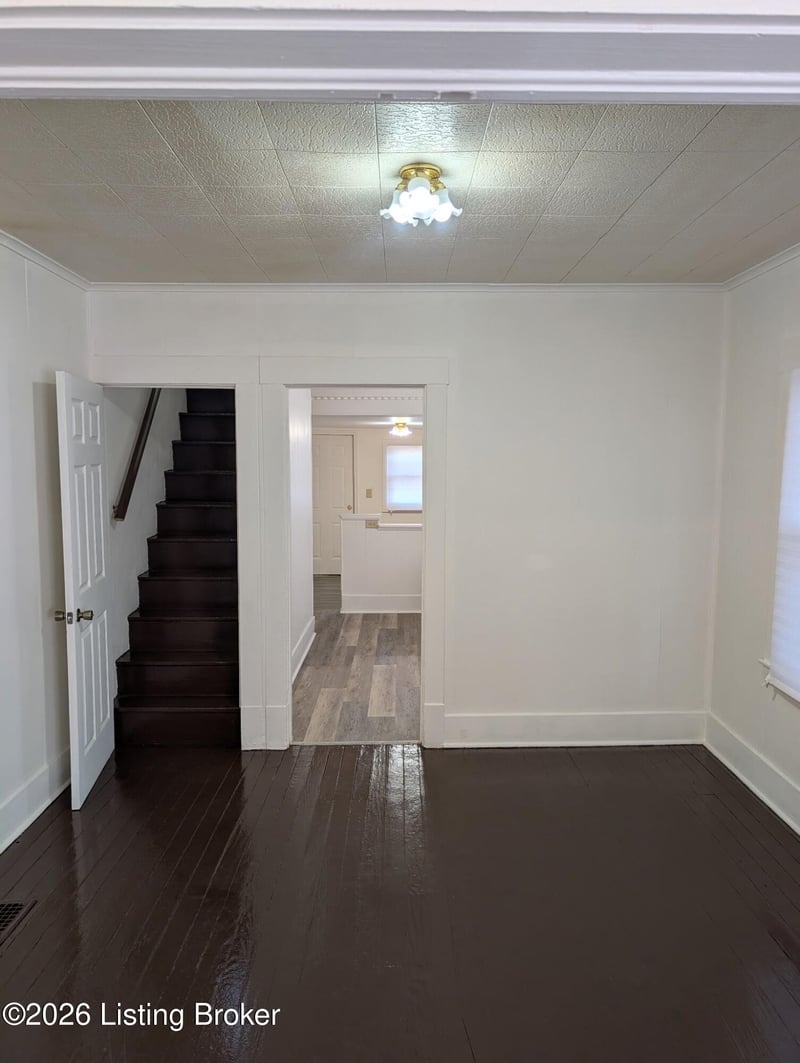 805 S 42nd St, Louisville, KY 40211