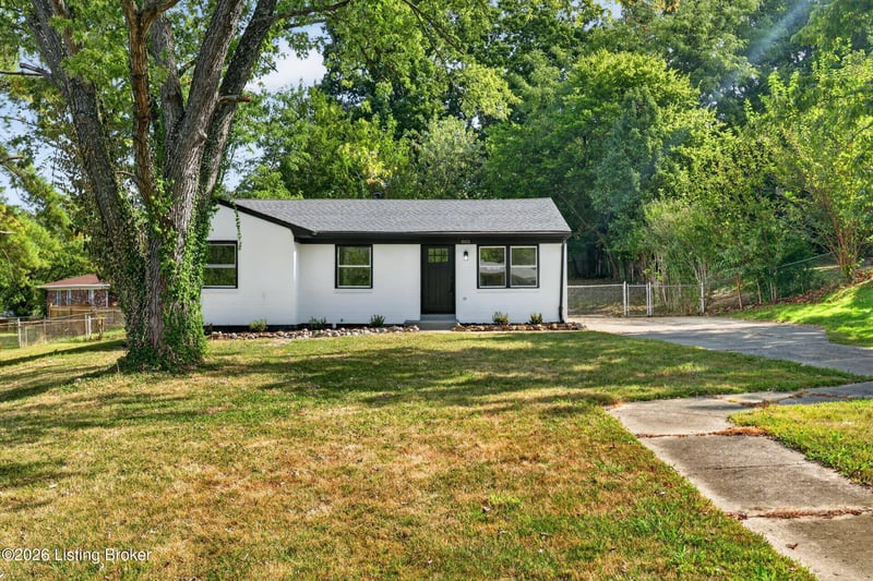 805 Taper Ct, Louisville, KY 40214