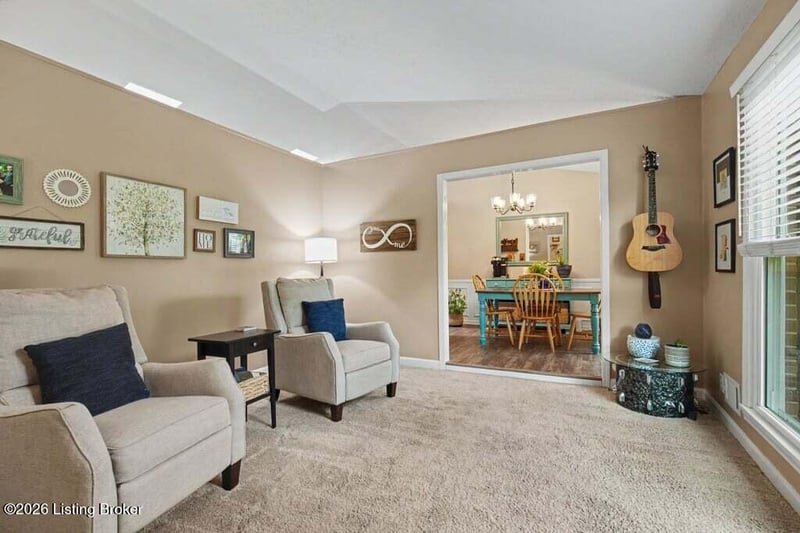 807 Exmoor Ave, Louisville, KY 40223