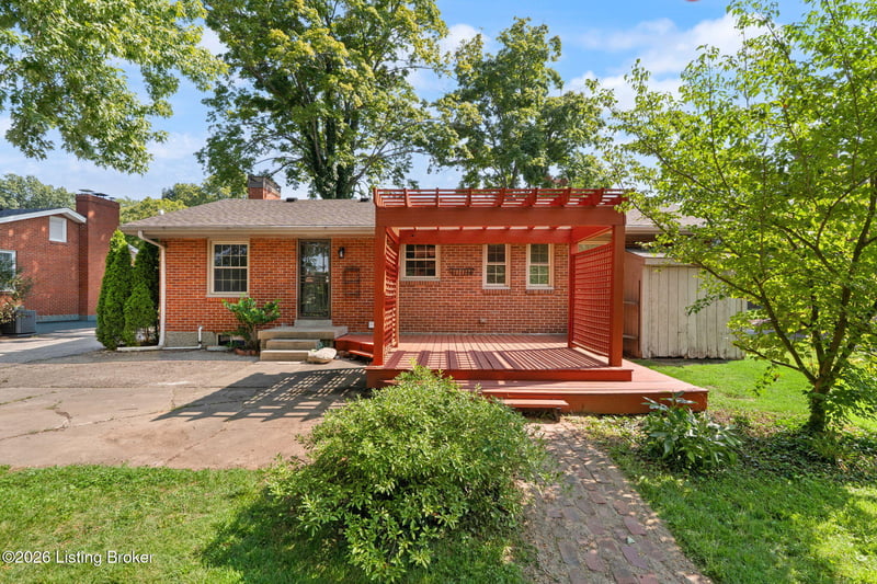 808 Stivers Rd, Louisville, KY 40207