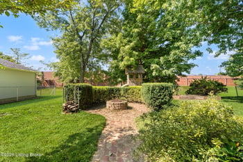 808 Stivers Rd, Louisville, KY 40207