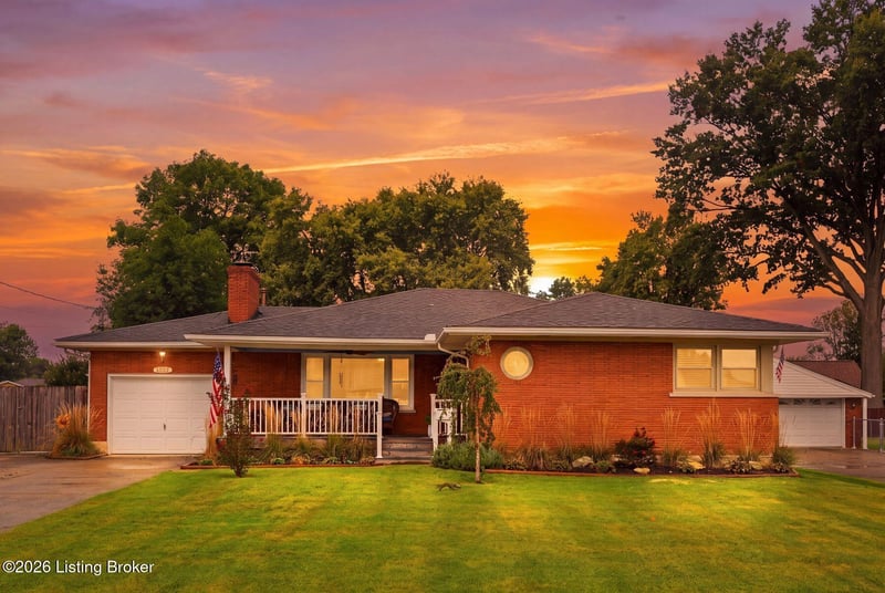 8100 Cedar Brook Dr, Louisville, KY 40219
