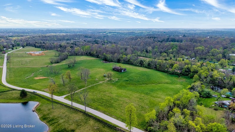 8100 Old Heady Rd, Louisville, KY 40299