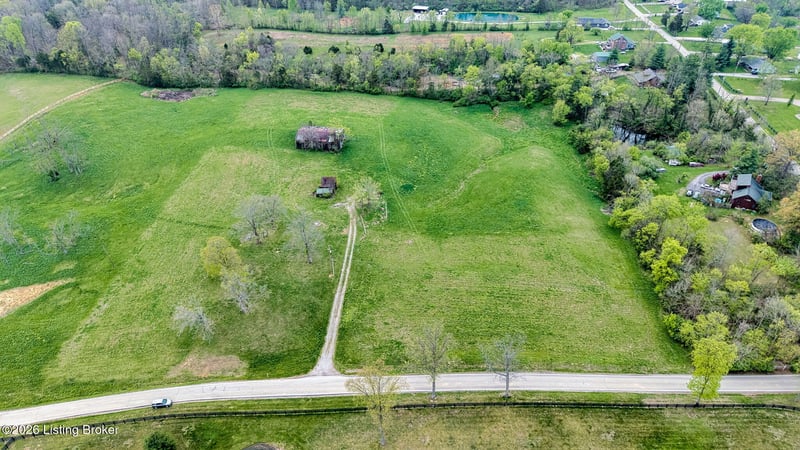 8100 Old Heady Rd, Louisville, KY 40299