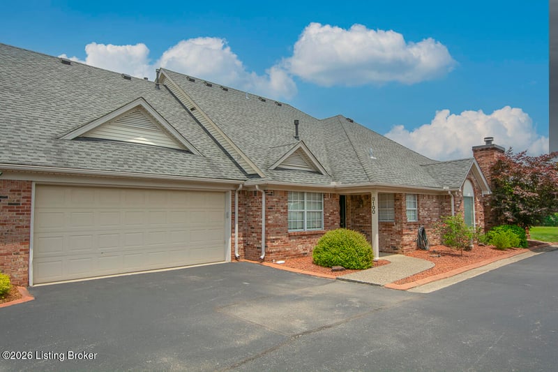 8100 Sawgrass Ct, Louisville, KY 40291