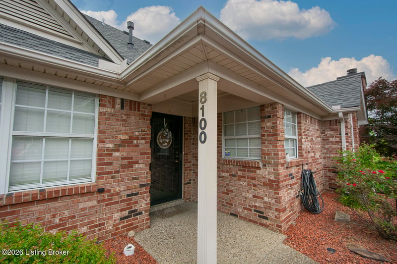 8100 Sawgrass Ct, Louisville, KY 40291