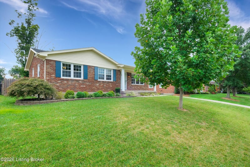 8107 Jasmine Ln, Louisville, KY 40228