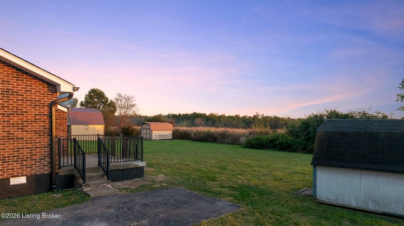 811 Giltner Rd, Smithfield, KY 40068