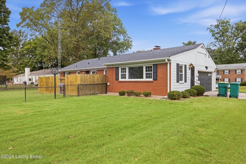8110 Old Gate Rd, Louisville, KY 40241