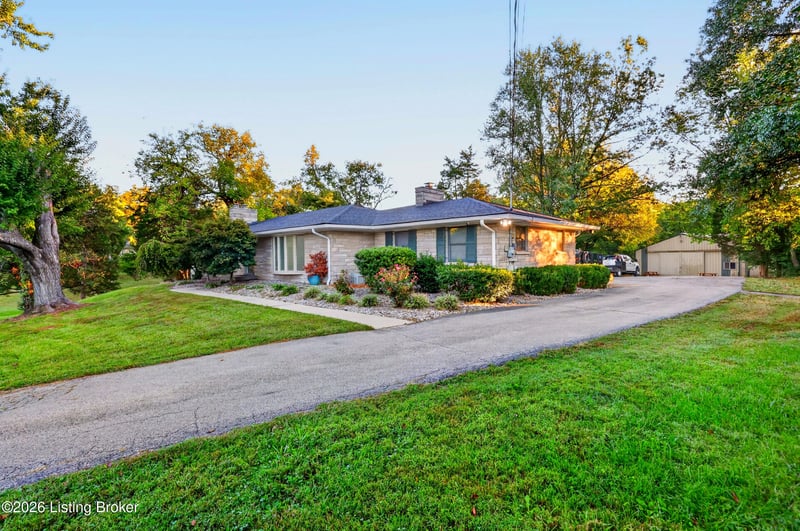 8111- 8113 Acme Way, Louisville, KY 40219