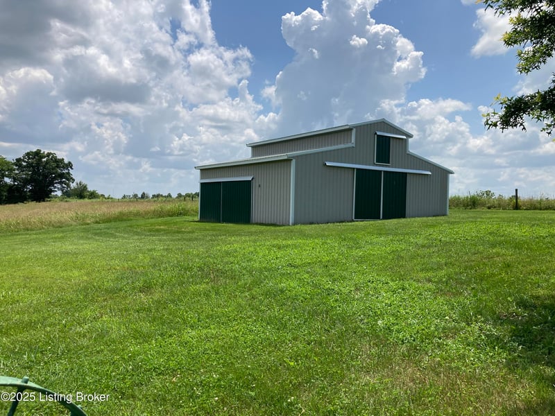 8116 Lawrenceburg Rd, Chaplin, KY 40012